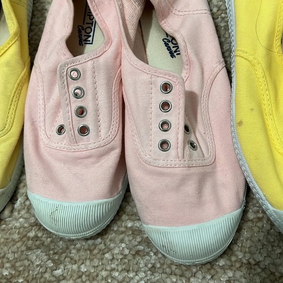 3 Pairs of used Hampton Canvas Shoes - Picture 3 of 4